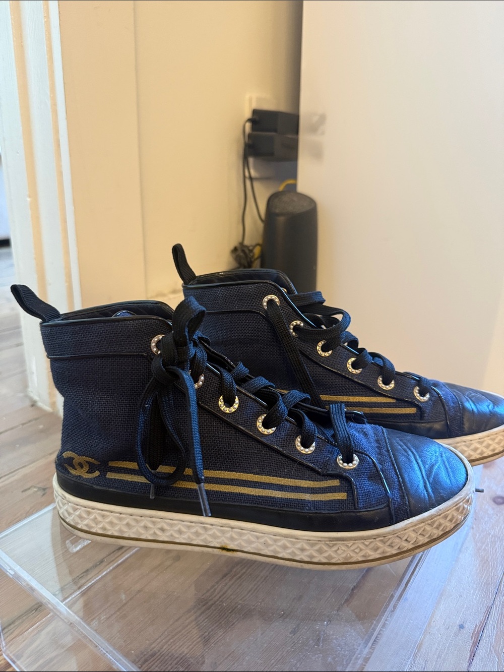 CHANEL Kids Navy and Gold High-Top Sneakers